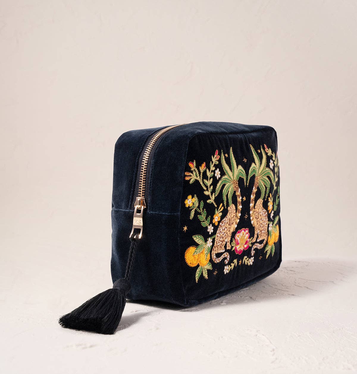 Jungle Paradise Jaguar Charcoal Wash Bag