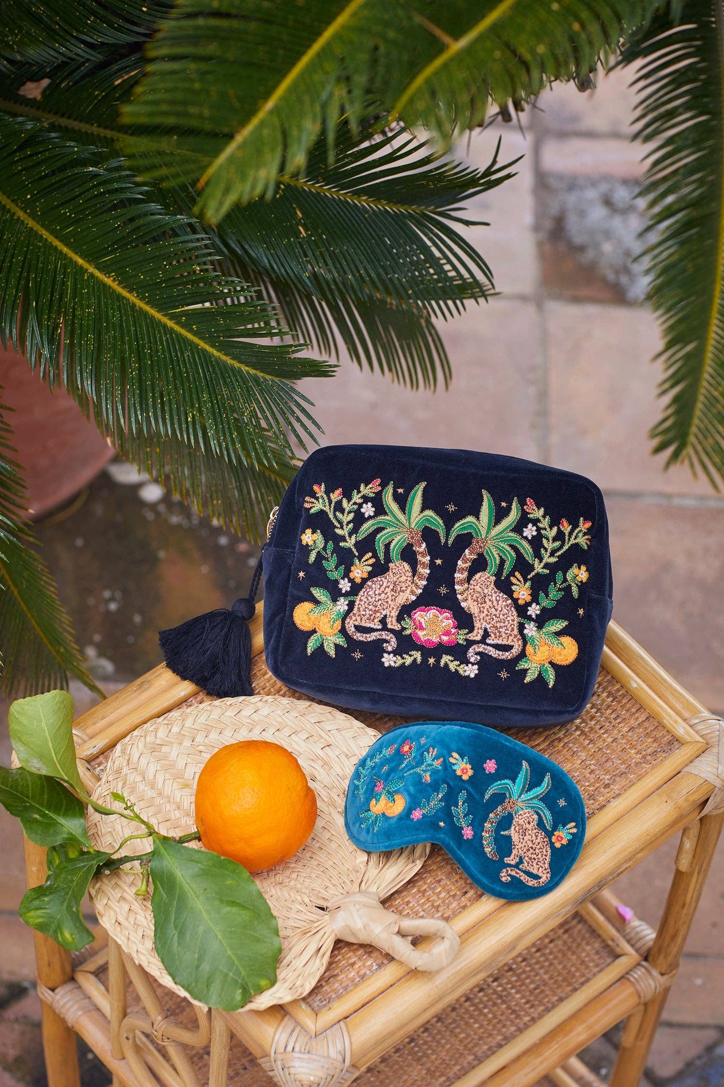 Jungle Paradise Jaguar Charcoal Wash Bag